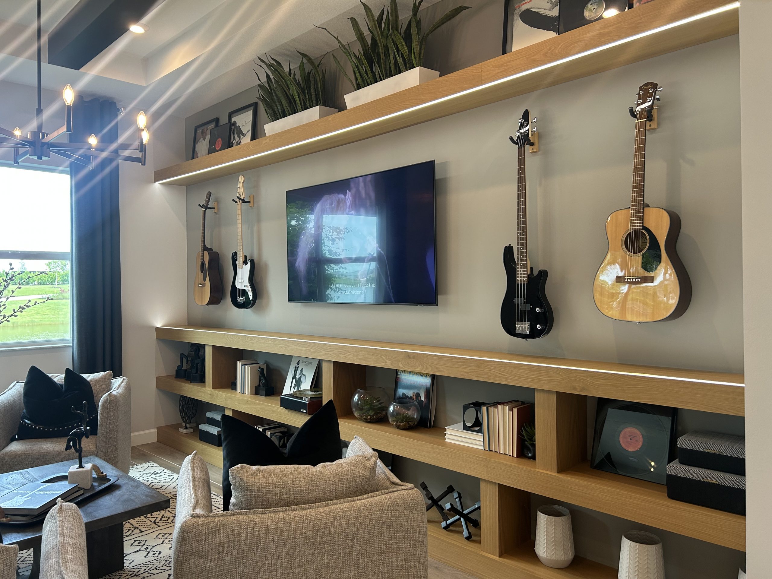 Music room, Sitting room, Flex space, Dining room ideas, Guitars on the wall, music lover room, Office space, 